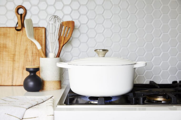 What is the Use of Ceramic Bakeware? 23