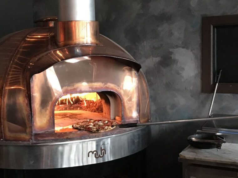 Unleashing Flavor and Efficiency: The Benefits of Commercial Pizza Ovens 13