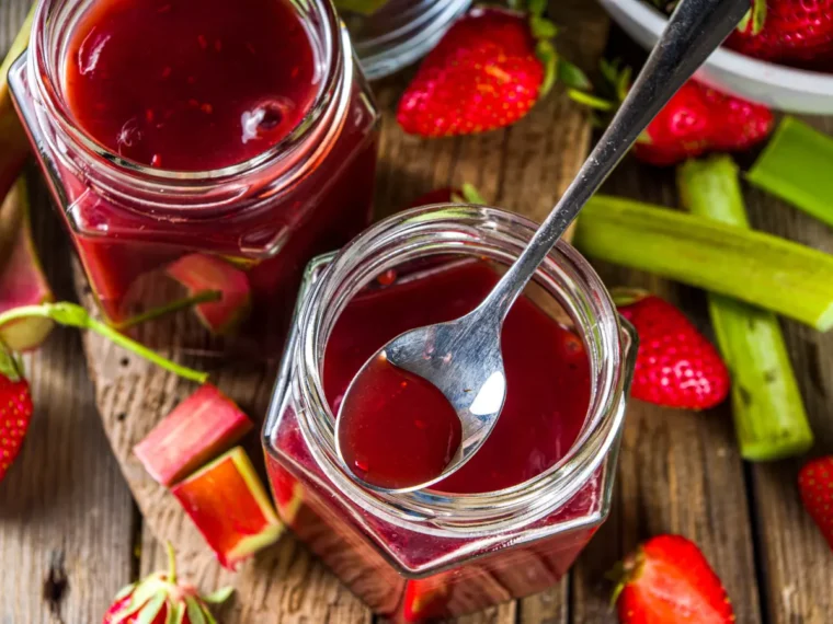 From Novice to Expert: Essential Techniques for Successful Homemade Jelly Making 3