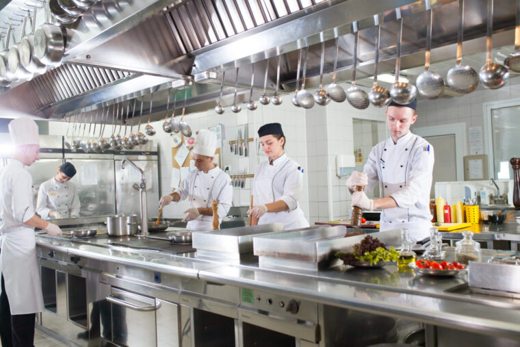 Which Appliances are Essential in a Commercial Kitchen? 5