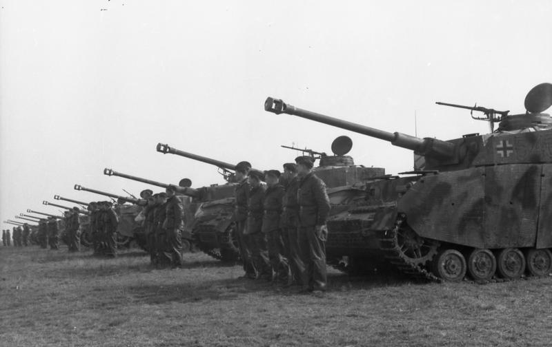 Resultado de imagen para Fotos de La 2Âª DivisiÃ³n Panzer