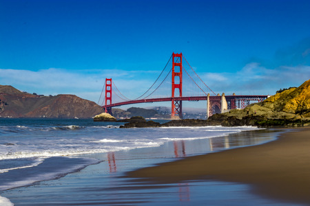 Puente Golden Gate en San Francisco desde Baker Beach Foto de archivo - 95328384