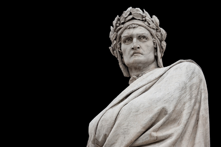 Estatua de Dante Alighieri, de Enrico Pazzi, 1865. Se encuentra en la Piazza Santa Croce, junto a la Basílica de Santa Croce, Florencia, Italia. Foto de archivo - 97261753