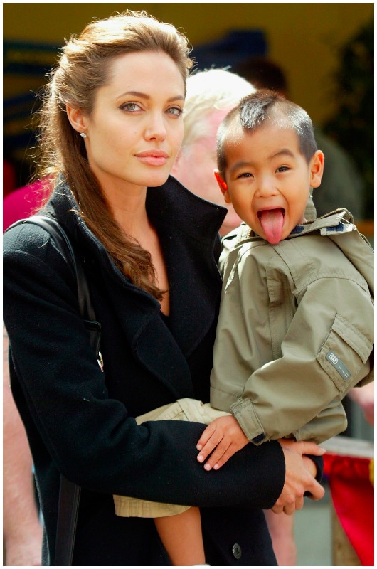 Angelina Jolie junto a Maddox, su hijo mayor