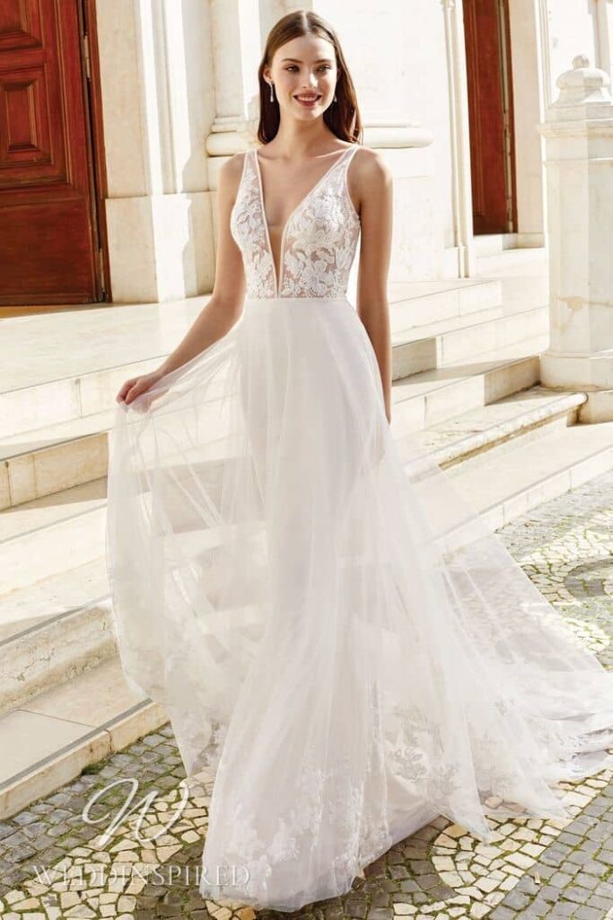 adore justin alexander wedding dress lace tulle sheath v neck