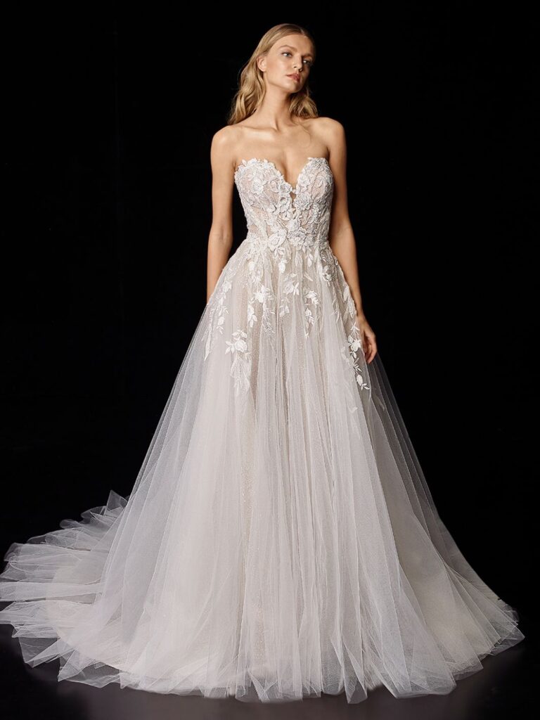 Enzoani strapless romantic lace tulle princess wedding dress