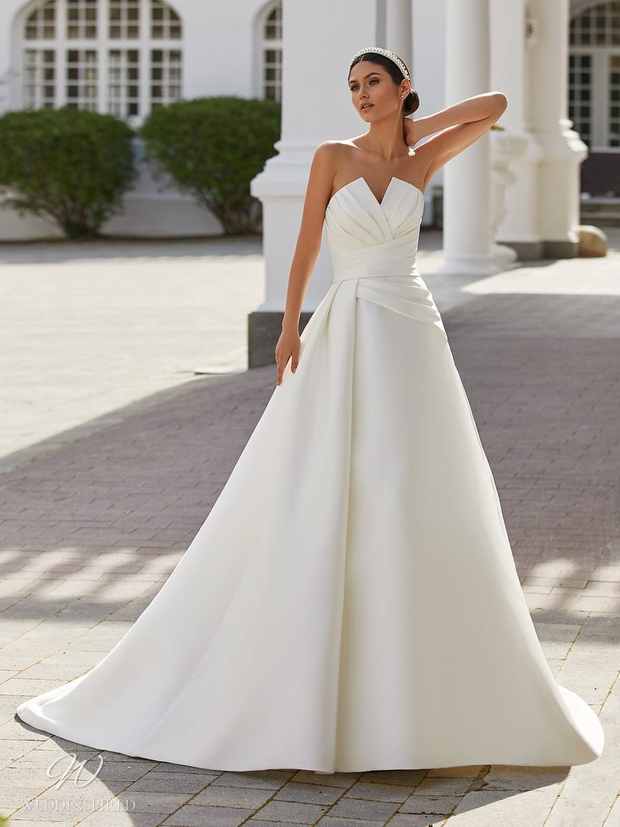 pronovias 2021 simple strapless silk ball gown wedding dress pleats