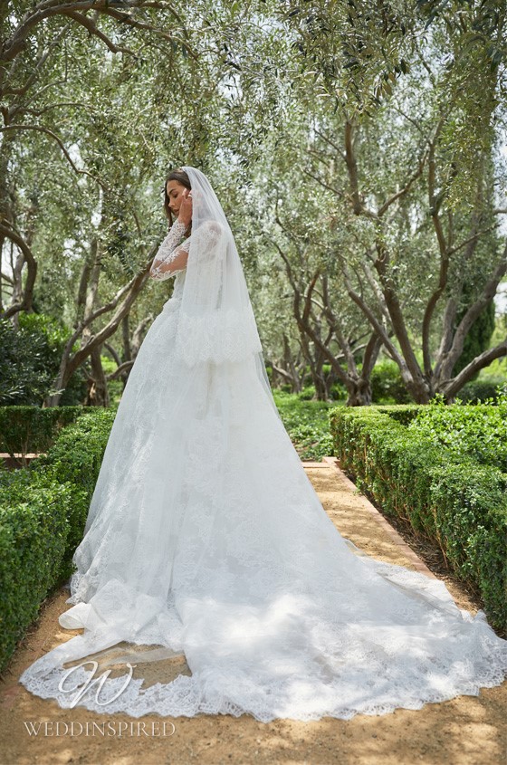 monique lhuillier wedding dress lace princess a-line long sleeves