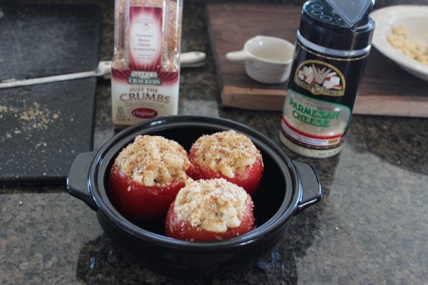 Mac and Cheese Baked Tomatoes