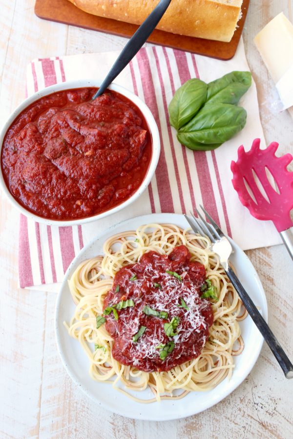 Ditch the store-bought jar for this easy spaghetti sauce recipe, made in under 30 minutes! It's delicious, gluten free & vegan!