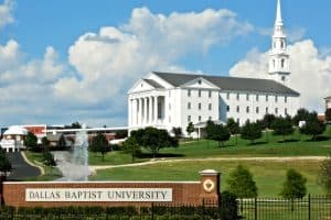 Dallas Baptis Universitas