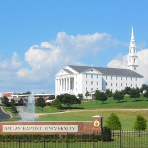 Dallas Baptist University - Faculdades online no Texas que aceitam ajuda financeira