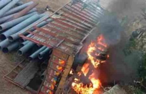 Kopargaon truck overturned and caught fire
