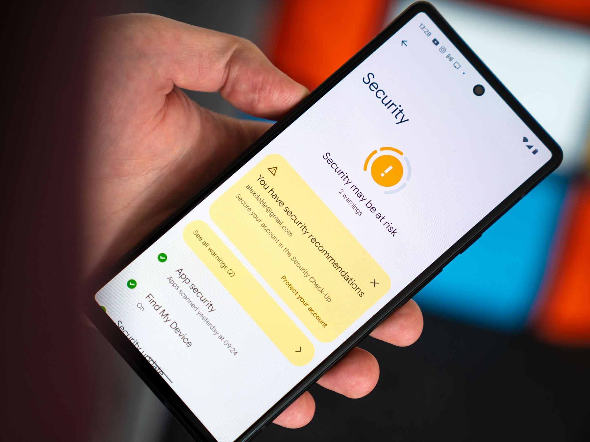 Google Pixel 6 Security Hub Android