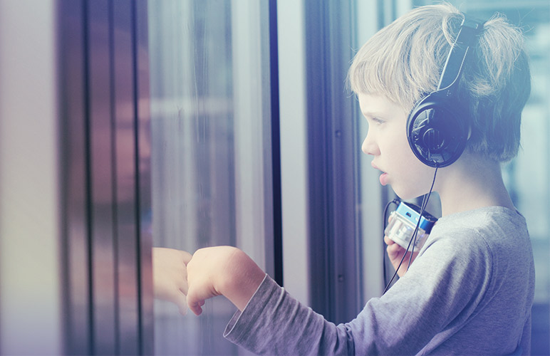 A música como estímulo para crianças com autismo