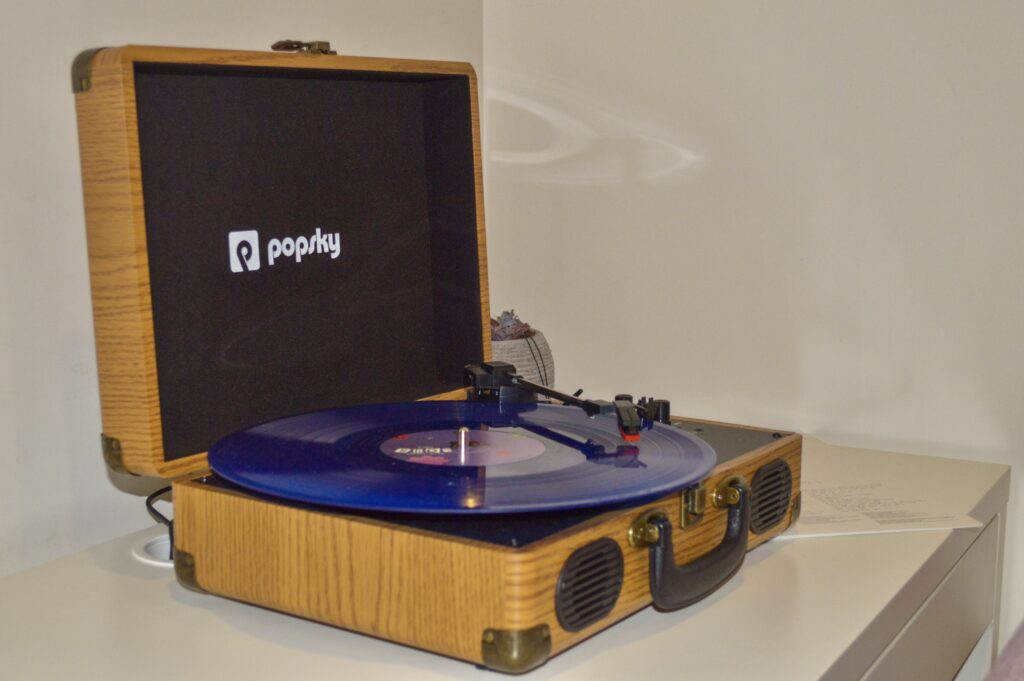Vintage tech, like record players, is at the forefront of recent trends.