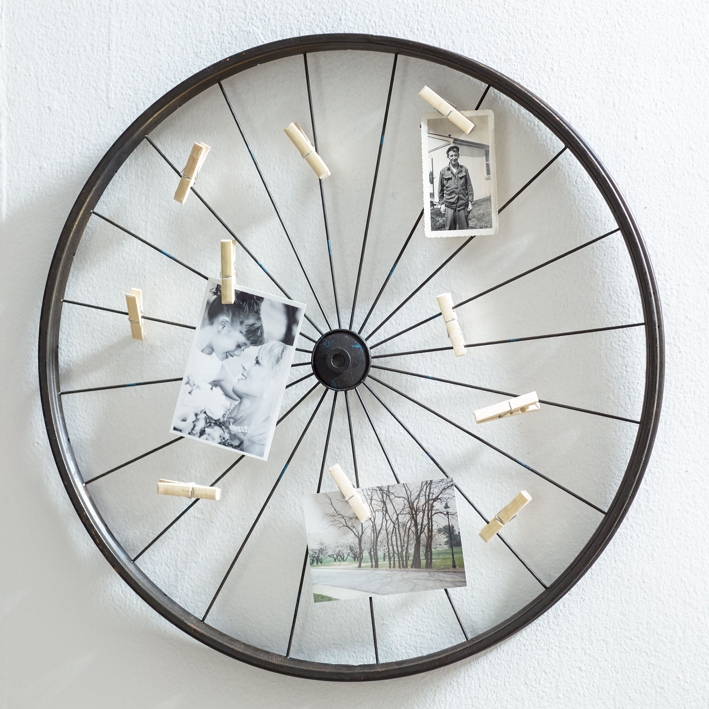 Featured Photo of Millanocket Metal Wheel Photo Holder Wall Decor