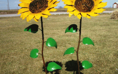 Metal Sunflower Yard Art