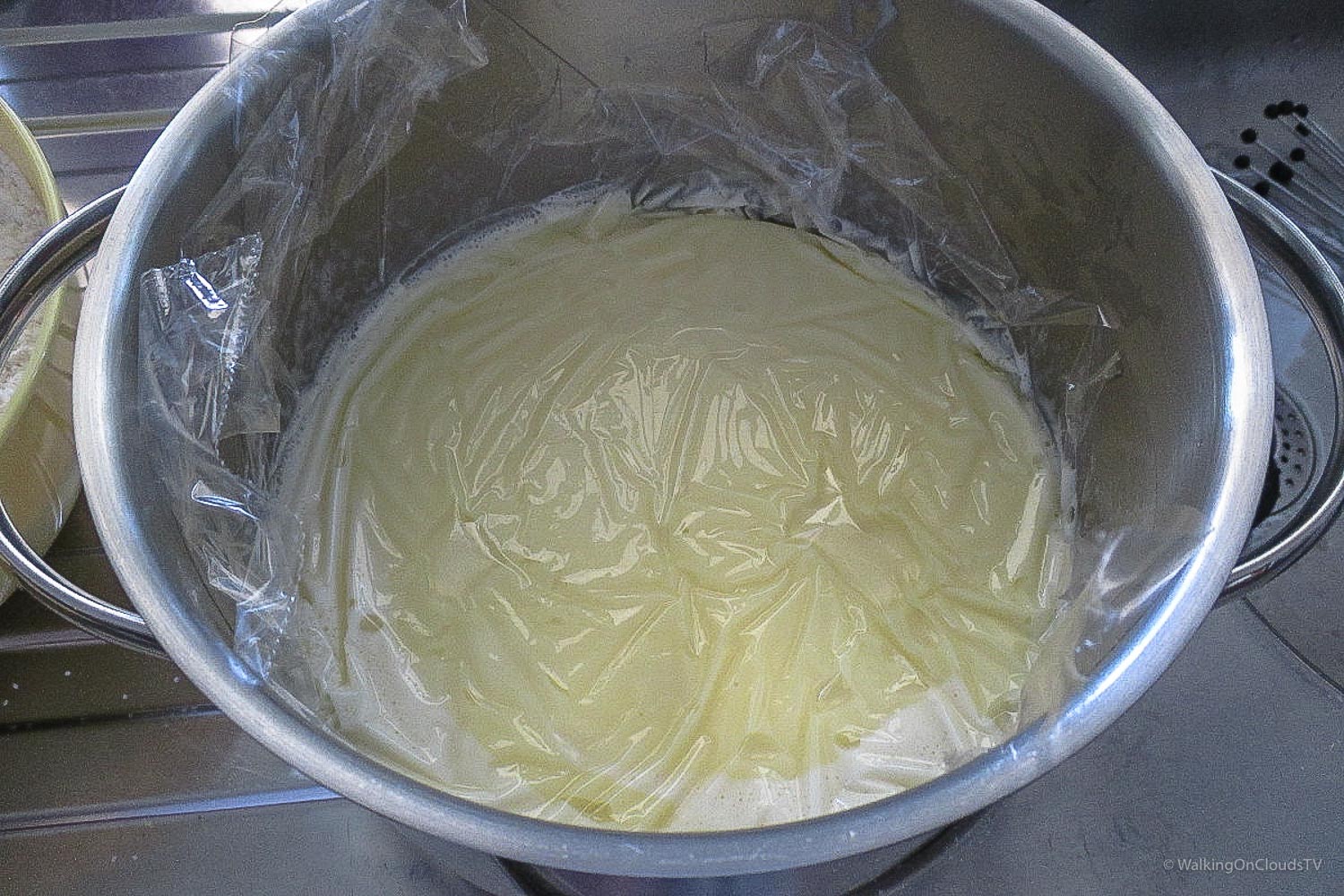 Puddingschnecken - schnell und einfach gebacken, Grundteig ist Hefeteig und gefüllt sind die Schecken mit Vanillepudding