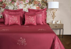 The Red In Home Decor For New Year Celebration