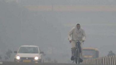 AQI remains in 'very poor' category as dense fog engulfs parts of Delhi Digpu