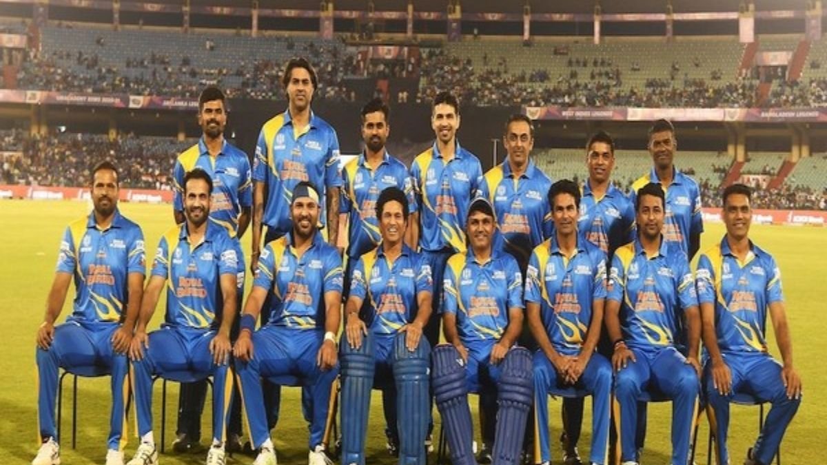 India Legends defeat Sri Lanka Legends by 14 runs to lift the title