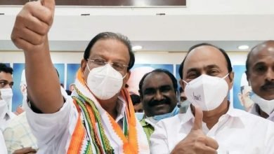Congress in Kerala watches mutely as partly leaders continue to walk out of its camp