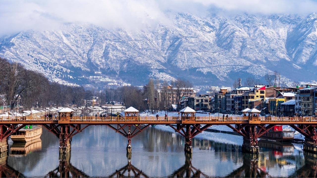 Srinagar joins UNESCO Creative Cities Network (UCCN) with a special mention for craft and folk art - Digpu News