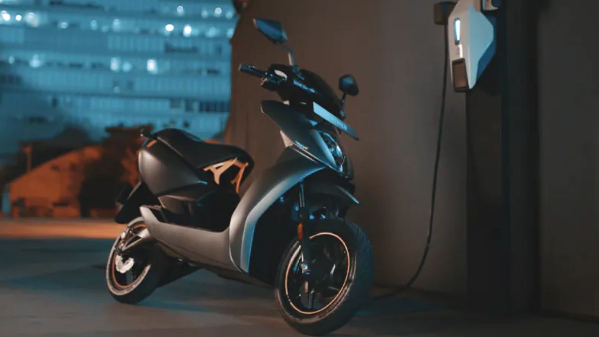 Ather 450X Gen 3 scooter (1)