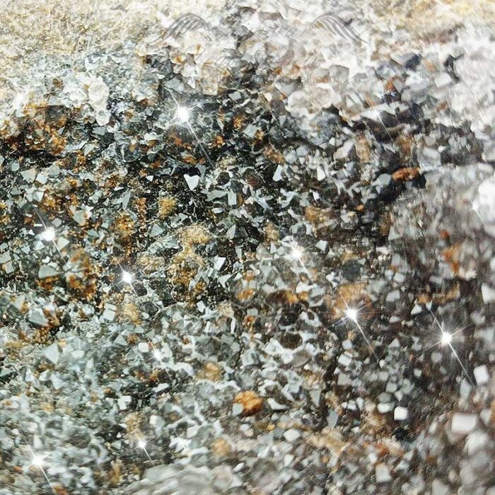 Riolite Geode con Quarzo Nero 2537