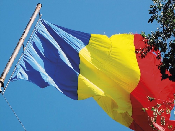 Zi națională: Locuitorii comunei Fărcașa, îndemnați să arboreze tricolorul de 1 decembrie