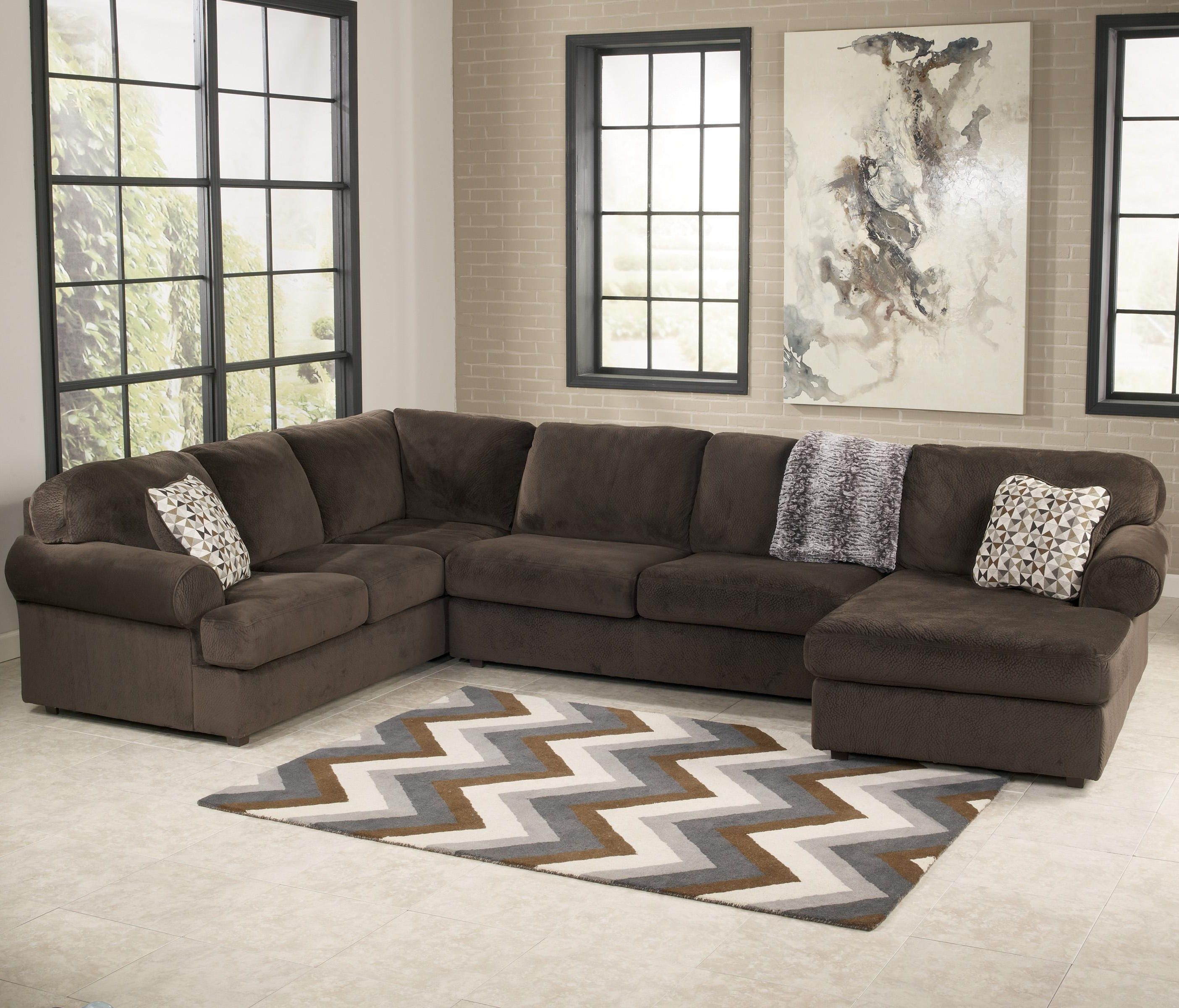 Featured Photo of Green Bay Wi Sectional Sofas