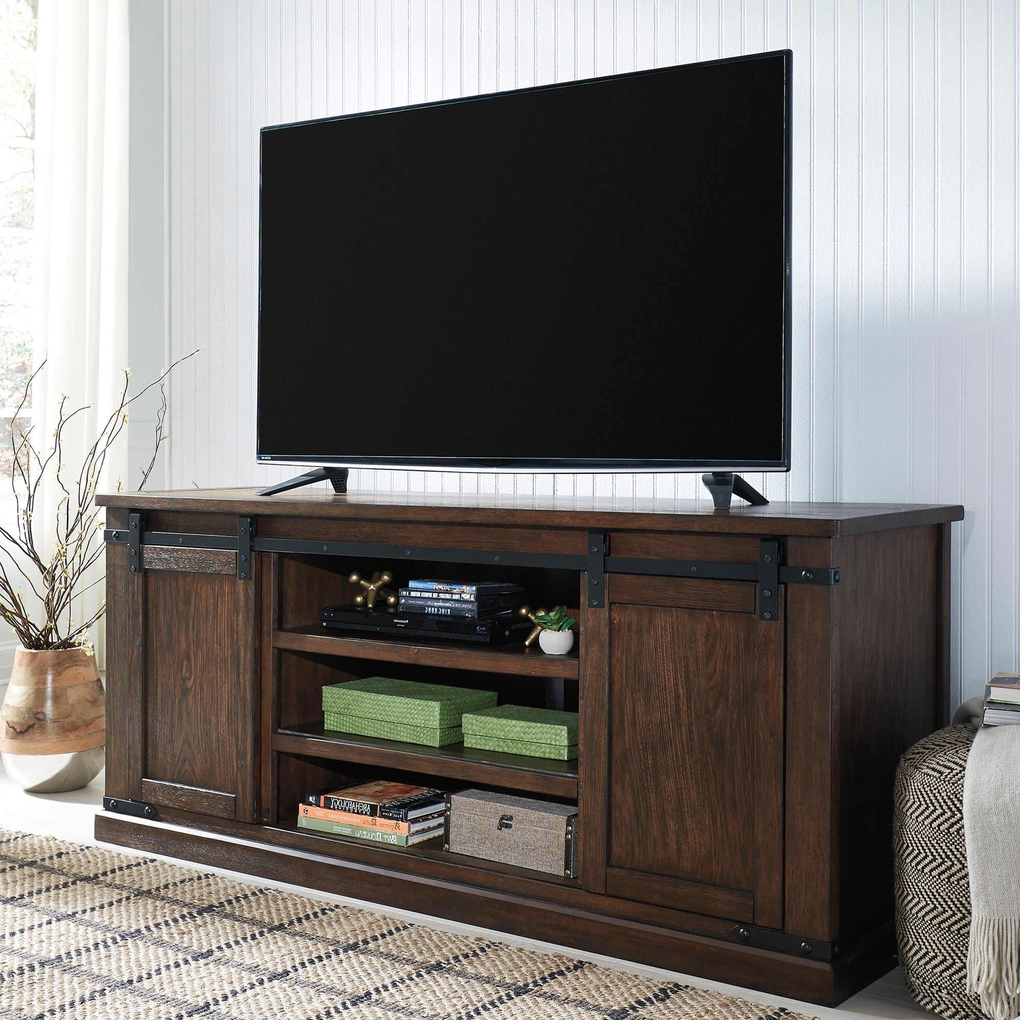 Featured Photo of Mainor Tv Stands For Tvs Up To 70"
