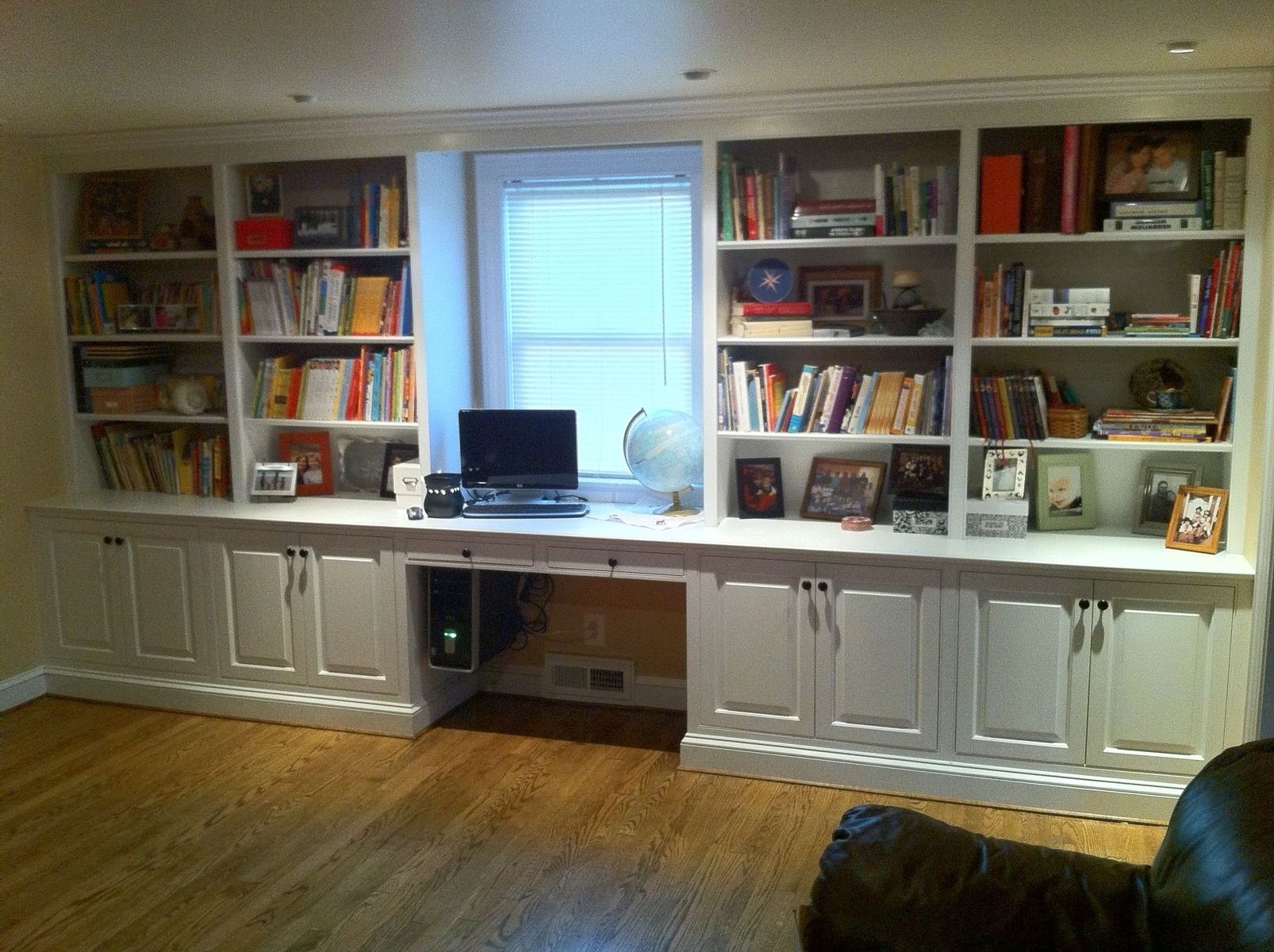 Featured Photo of Built In Bookcases Kit