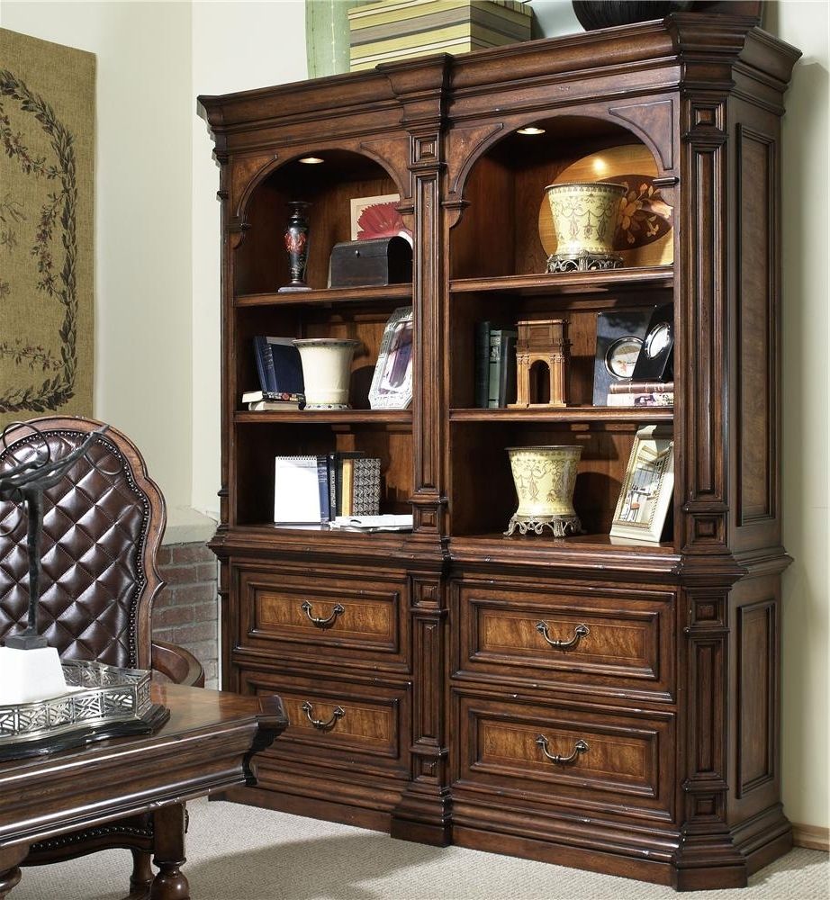 Featured Photo of Traditional Bookcases