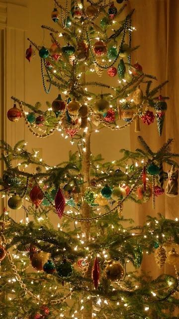 beautiful-vintage-christmas-trees-12