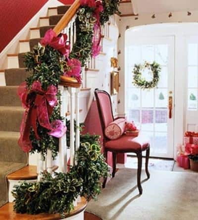 christmas-stairs-decoration-ideas-13