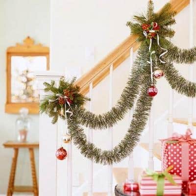 christmas-stairs-decoration-ideas-28