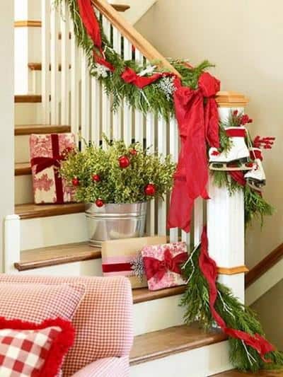 christmas-stairs-decoration-ideas-37
