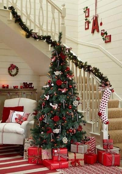 christmas-stairs-decoration-ideas-63