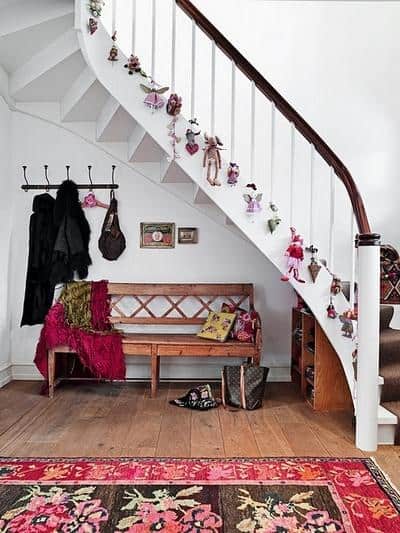 christmas-stairs-decoration-ideas-65