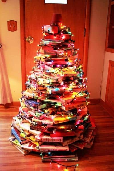 christmas-tree-book-xristougenniatiko-dentro-apo-vivlia-7