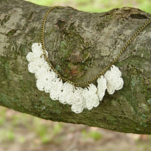 Free Crochet Patterns for a Wedding Necklace or Bridal Necklace