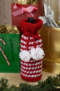 Free Crochet Patterns for Christmas Wine Bag, Carrier & Cozy