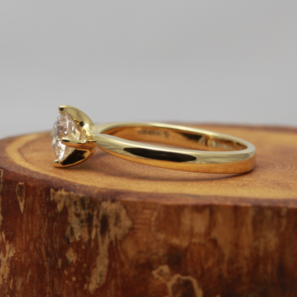 recycled 18ct gold solitaire ring
