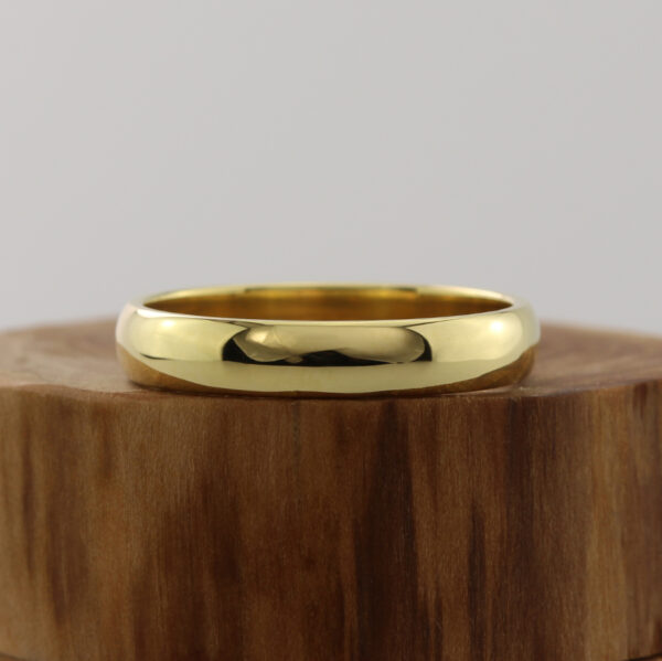 Recycled 18ct Polished D shape Profile Wedding Ring