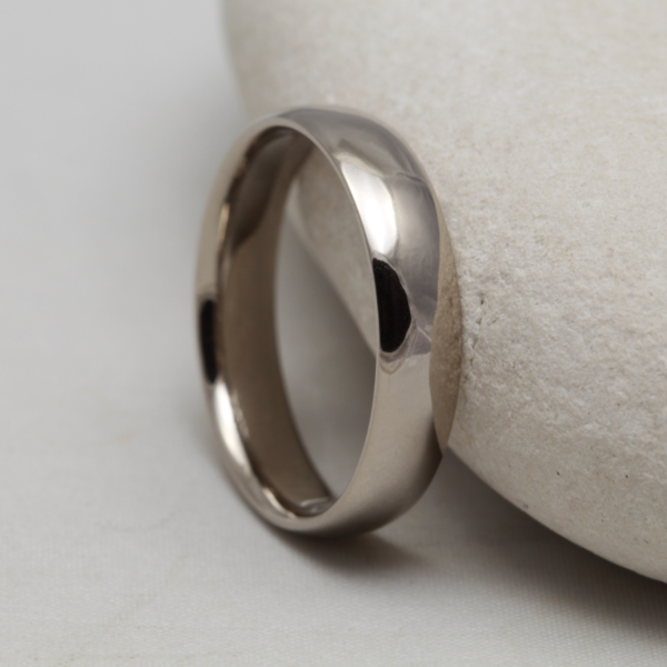 Eco White Gold Wedding Ring with a Polished Finish