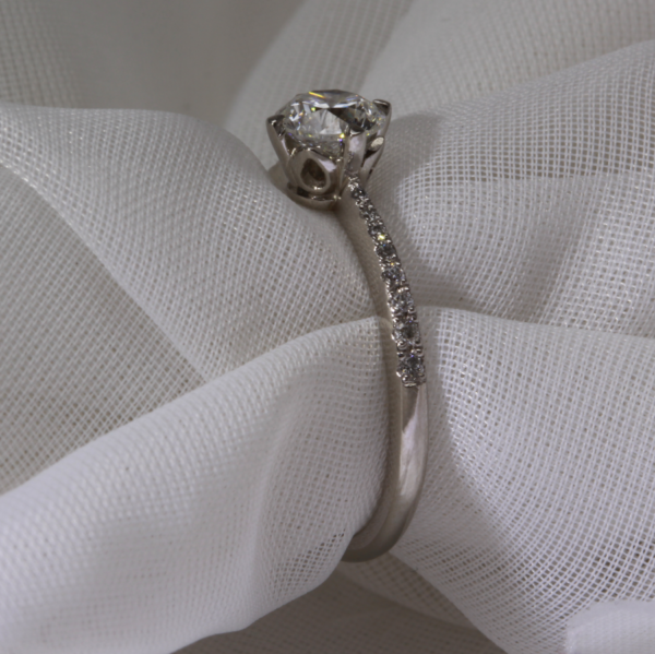 Eco Tulip Setting Solitaire Engagement Ring with Diamond Shoulders