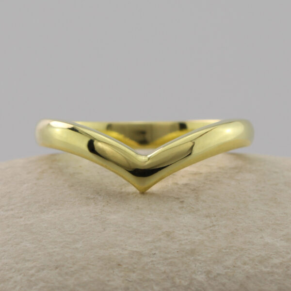 Handmade 18ct Gold Wishbone Wedding Ring
