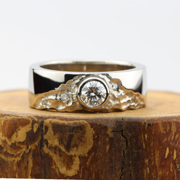 Unique Sun and Mountain Ring